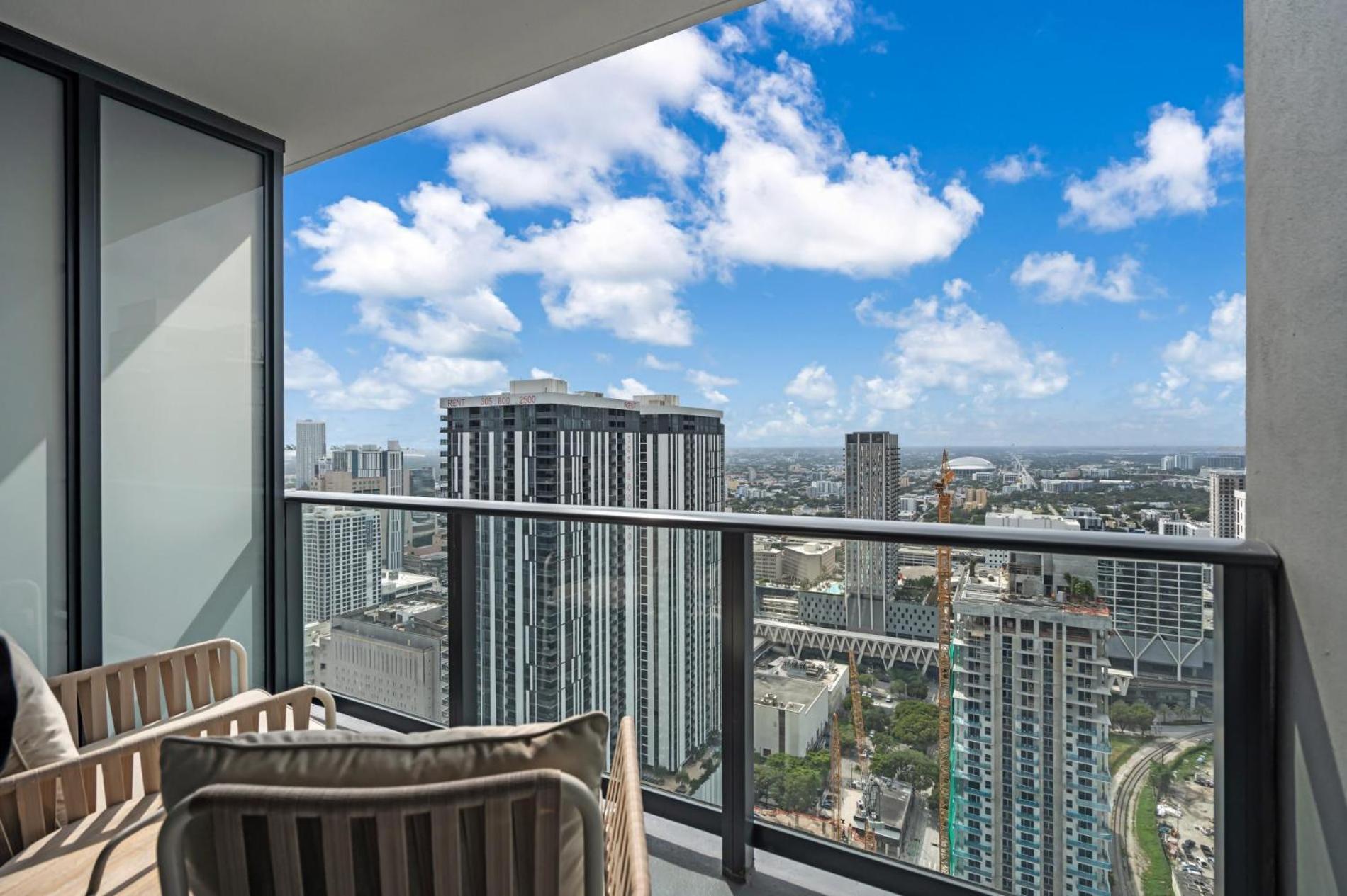 Modern 1Br Apartment With Breathtaking Views Heart Of Downtown Miami Eksteriør billede